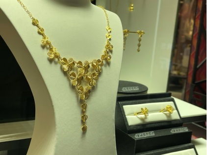 金價(jià)景氣度持續(xù)，元旦前黃金與美發(fā)飾品銷售雙升